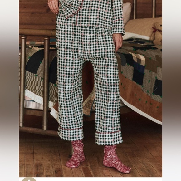 THE GREAT. Sleep Pajama Set in Winter Pine Plaid - Picture 6 of 16